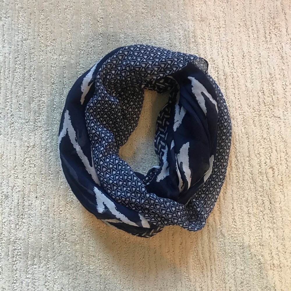 IKAT PATTERNED INFINITY SCARF